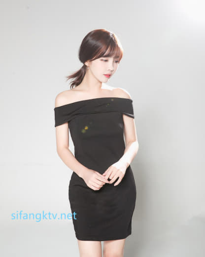 【2023-09-01】Stewardess