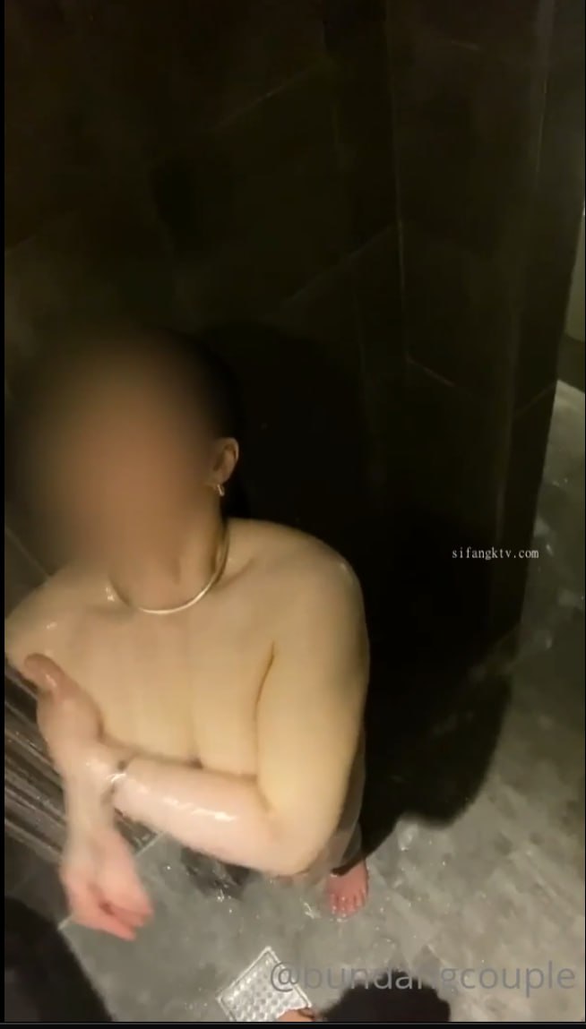 FUGA-050-C 家庭内炎上した近所の奥さん～浮気がバレて家を追い出された不埒妻との精子尽きるまで寝かせてくれない三日三晩骨抜きセックス～